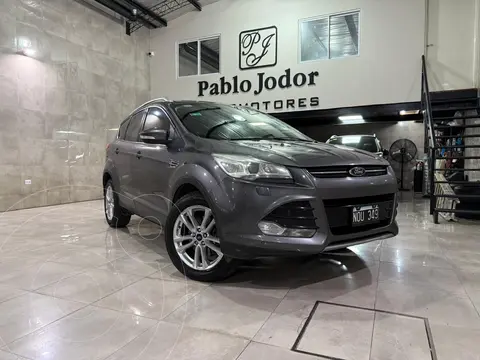 Ford Kuga Titanium 1.6T Aut 4x4 usado (2014) color Gris Titanio precio u$s18.000