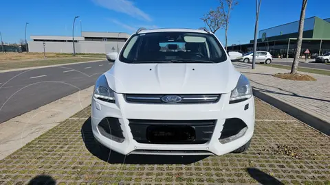 Ford Kuga 2.0L Titanium 4x4 usado (2016) color Blanco precio u$s20.000