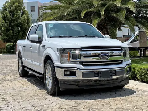 Ford Lobo Doble Cabina XLT 4x2 V8 usado (2019) color Blanco Oxford financiado en mensualidades(enganche $129,800)