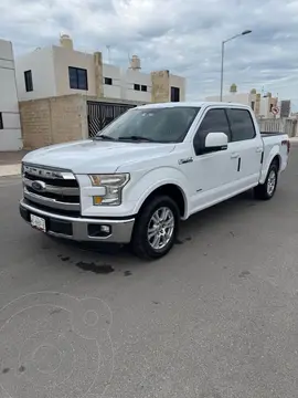 Ford Lobo Doble Cabina Lariat 4x2 usado (2016) color Blanco precio $385,000