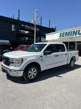 Ford Lobo XLT usado (2022) color Blanco precio $910,000