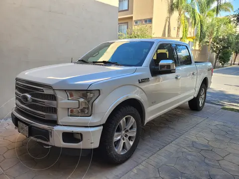 Ford Lobo Platinum 4x4 Cabina Doble usado (2015) color Blanco Platinado precio $460,001