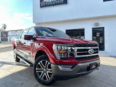 Ford Lobo Lariat usado (2022) color Rojo Cerezo financiado en mensualidades(enganche $261,360 mensualidades desde $22,777)