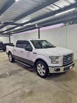 Ford Lobo XLT 4x2 Cabina Doble usado (2015) color Blanco precio $390,000