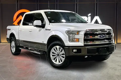 Ford Lobo Lariat Crew Cab 4x4 usado (2016) color Blanco precio $539,000