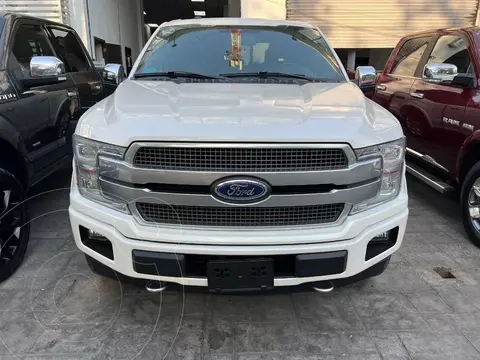 Ford Lobo Doble Cabina Platinum 4x4 usado (2018) color Blanco financiado en mensualidades(enganche $140,000 mensualidades desde $20,966)