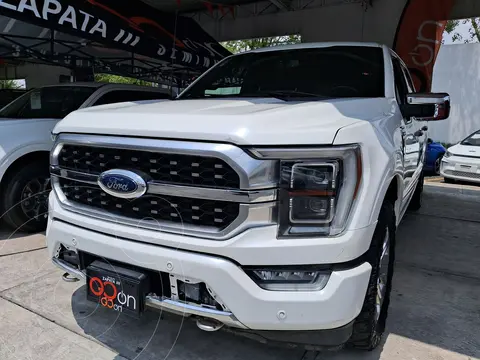 Ford Lobo Platinum usado (2022) color Blanco financiado en mensualidades(enganche $241,162 mensualidades desde $18,442)