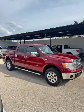 Ford Lobo Lariat 4x4 Cabina Doble usado (2013) color Rojo precio $325,000