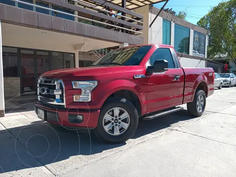 Ford Lobo Cabina Regular XLT 4x2 V8 usado (2016) color Rojo Rubi precio $410,000