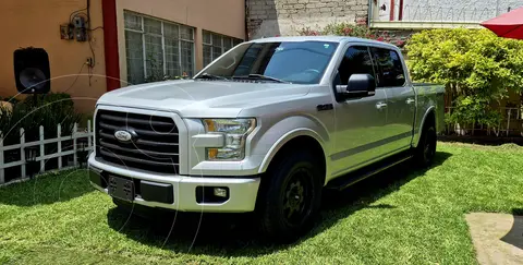 Ford Lobo XLT 4x2 Cabina Doble usado (2016) color Plata Estelar precio $395,500