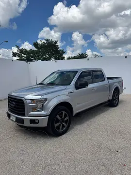 Ford Lobo XLT 4x4 Cabina Doble usado (2016) color Plata precio $465,000