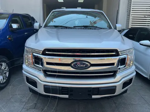 Ford Lobo Cabina Regular XLT 4x4 V8 usado (2018) color Plata Estelar precio $635,000