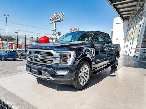 Ford Lobo Lariat usado (2022) color Azul Oscuro precio $979,000