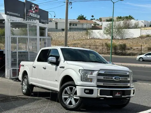 Ford Lobo Platinum 4x4 Cabina Doble usado (2016) color Blanco Oxford precio $558,000