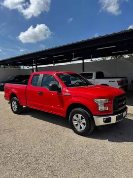 Ford Lobo Lariat 4x4 Cabina Doble usado (2015) color Rojo precio $345,000