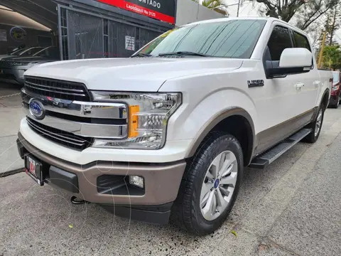 Ford Lobo Doble Cabina Lariat 4x4 usado (2018) color Blanco financiado en mensualidades(enganche $222,218 mensualidades desde $13,815)