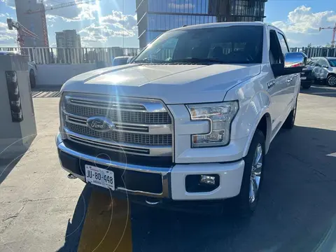 Ford Lobo Doble Cabina Platinum 4x4 usado (2017) color Blanco precio $739,000