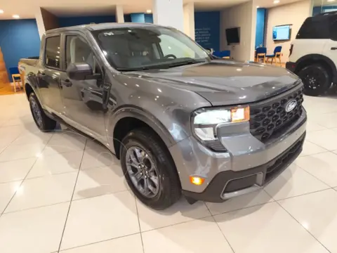 Ford Maverick Hibrida XLT nuevo color Gris Piedra precio $752,100
