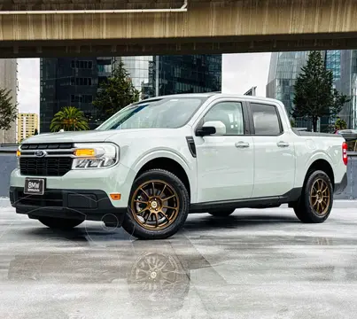 Ford Maverick Lariat usado (2023) color Gris financiado en mensualidades(enganche $120,780 mensualidades desde $11,915)