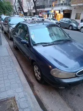 Ford Mondeo Ghia 2.5L V6 usado (1997) color Azul precio $2.800.000