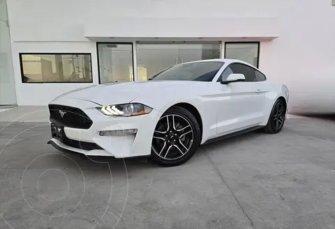 Ford Mustang EcoBoost Aut usado (2022) color Blanco precio $675,000