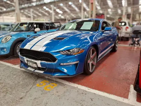 Ford Mustang GT 5.0L V8 usado (2019) color Azul Relampago financiado en mensualidades(enganche $175,000 mensualidades desde $18,800)