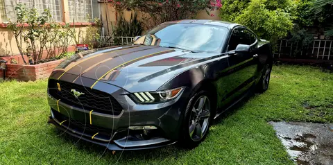 Ford Mustang Coupe 2.3L usado (2016) color Gris precio $347,500
