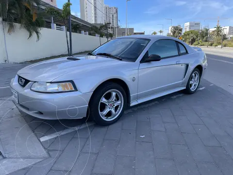 Ford Mustang Coupe Lujo 3.7L V6 Aut usado (1999) color Plata precio $180,000