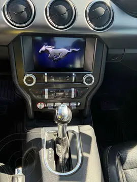 Ford Mustang GT Aut usado (2022) color Negro financiado en mensualidades(enganche $176,960 mensualidades desde $19,306)