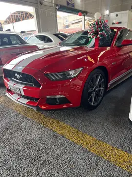Ford Mustang GT 5.0L V8 usado (2016) color Rojo precio $518,500