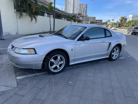 Ford Mustang Coupe 3.7L V6 Aut usado (1999) color Plata precio $128,000