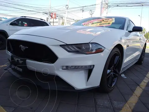 Ford Mustang V8 AT 5.0L usado (2020) color Blanco precio $810,000