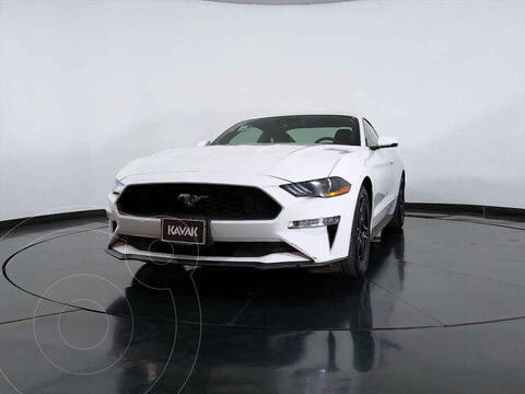 foto Ford Mustang EcoBoost Aut usado (2018) color Blanco precio $611,999
