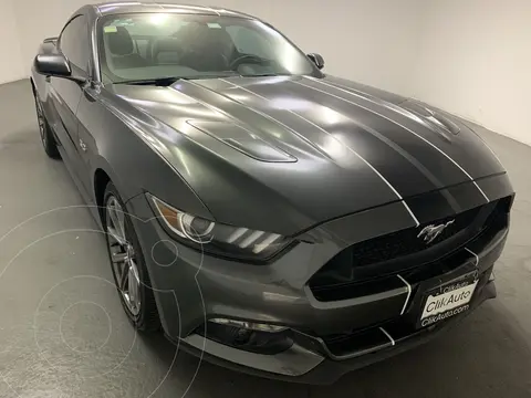 Ford Mustang GT 5.0L V8 usado (2017) color Negro precio $556,000