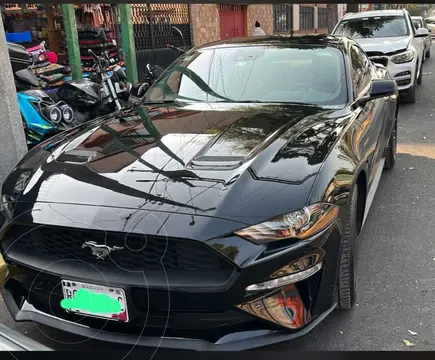 Ford Mustang EcoBoost usado (2019) color Negro precio $420,000