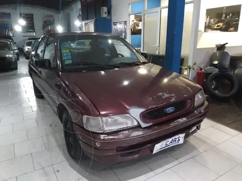 Ford Orion GL usado (1995) color Bordo financiado en cuotas(anticipo $400.000)