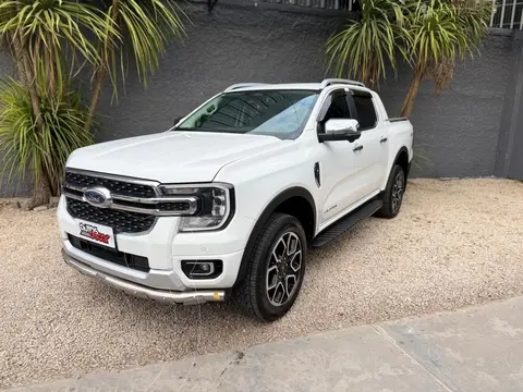 Ford Ranger 3.0 Cd 4X4 Limited + At 250Cv usado (2025) color Blanco precio $69.900.000