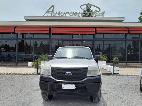 Ford Ranger RANGER 2.3 SC 4X2 L/10 XL F-TRUCK usado (2011) color Gris precio u$s12.000