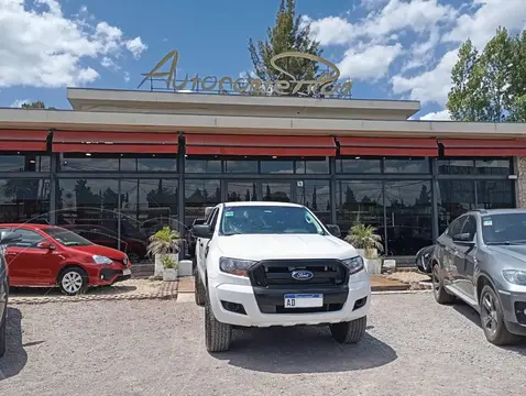 Ford Ranger RANGER 2.2 TDI DC 4X2 L/19 XL usado (2019) color Blanco precio u$s22.000
