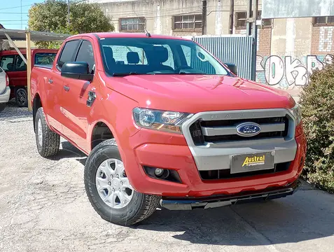 Ford Ranger XLS 3.2L 4x2 TDi CD Aut usado (2017) color Rojo Bari financiado en cuotas(anticipo $4.200.000)
