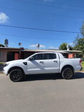 Ford Ranger XLS 3.2L 4x2 TDi CD Aut 2015/2016 usado (2016) color Blanco Oxford precio u$s21.000