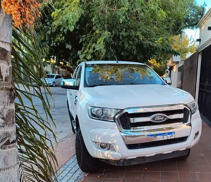 Ford Ranger XLT 2.5L 4x2 CD usado (2018) color Blanco precio $30.000.000