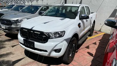 Ford Ranger XLT Gasolina 4x2 usado (2022) color Blanco precio $570,000