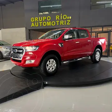 Ford Ranger XLT 4x2 Cabina Doble usado (2017) color Rojo precio $268,800