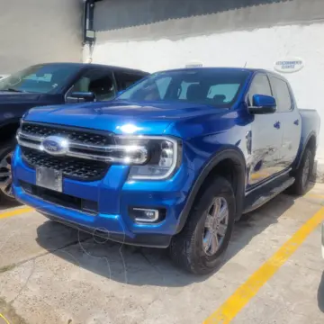 Ford Ranger XLT Gasolina 4x2 usado (2024) color Azul precio $599,000