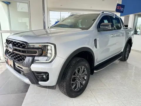 Ford Ranger Wildtrak Gasolina 4x4 usado (2023) color Gris financiado en mensualidades(enganche $188,025 mensualidades desde $14,378)