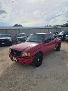 Ford Ranger XLT Super Cab Caja California usado (2001) color Rojo precio $137,000