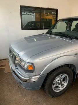 Ford Ranger XLT Cabina Doble usado (2005) color Gris Plata precio $130,000