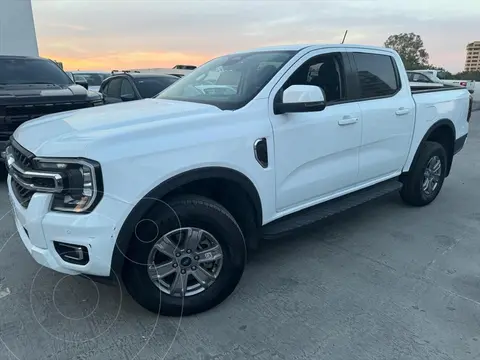 Ford Ranger XLT Gasolina 4x2 usado (2024) color Blanco precio $750,000