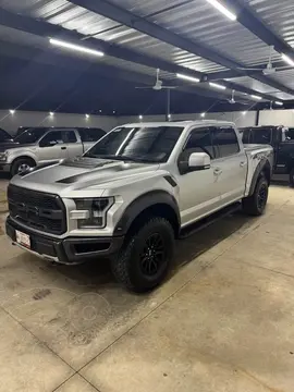 Ford Raptor Raptor Doble Cabina 4x4 usado (2018) color Plata precio $880,000